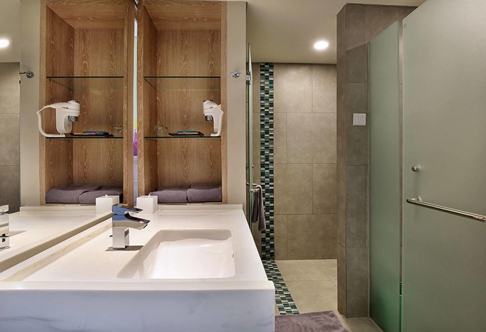 Hotel Ibis Styles Bogor Raya Exteriér fotografie